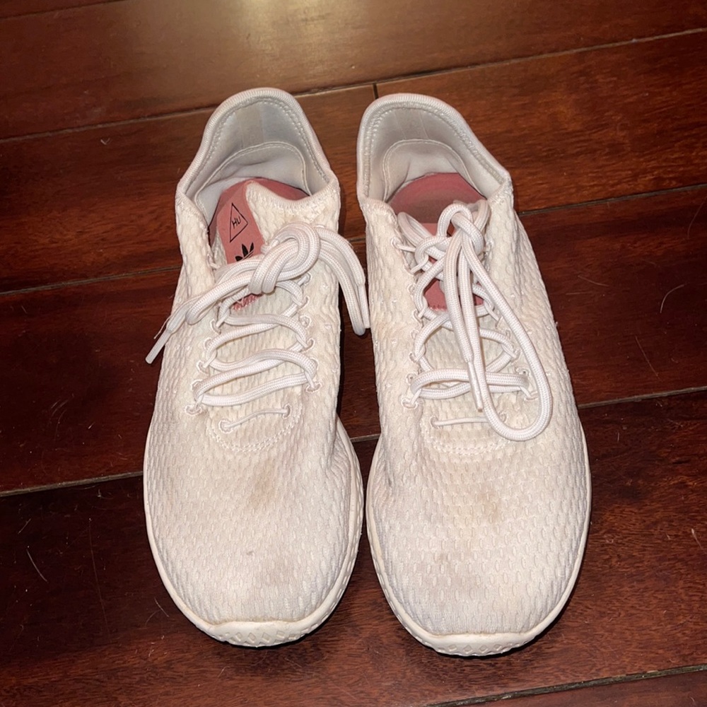 Adidas Pharrell Williams size 5.5